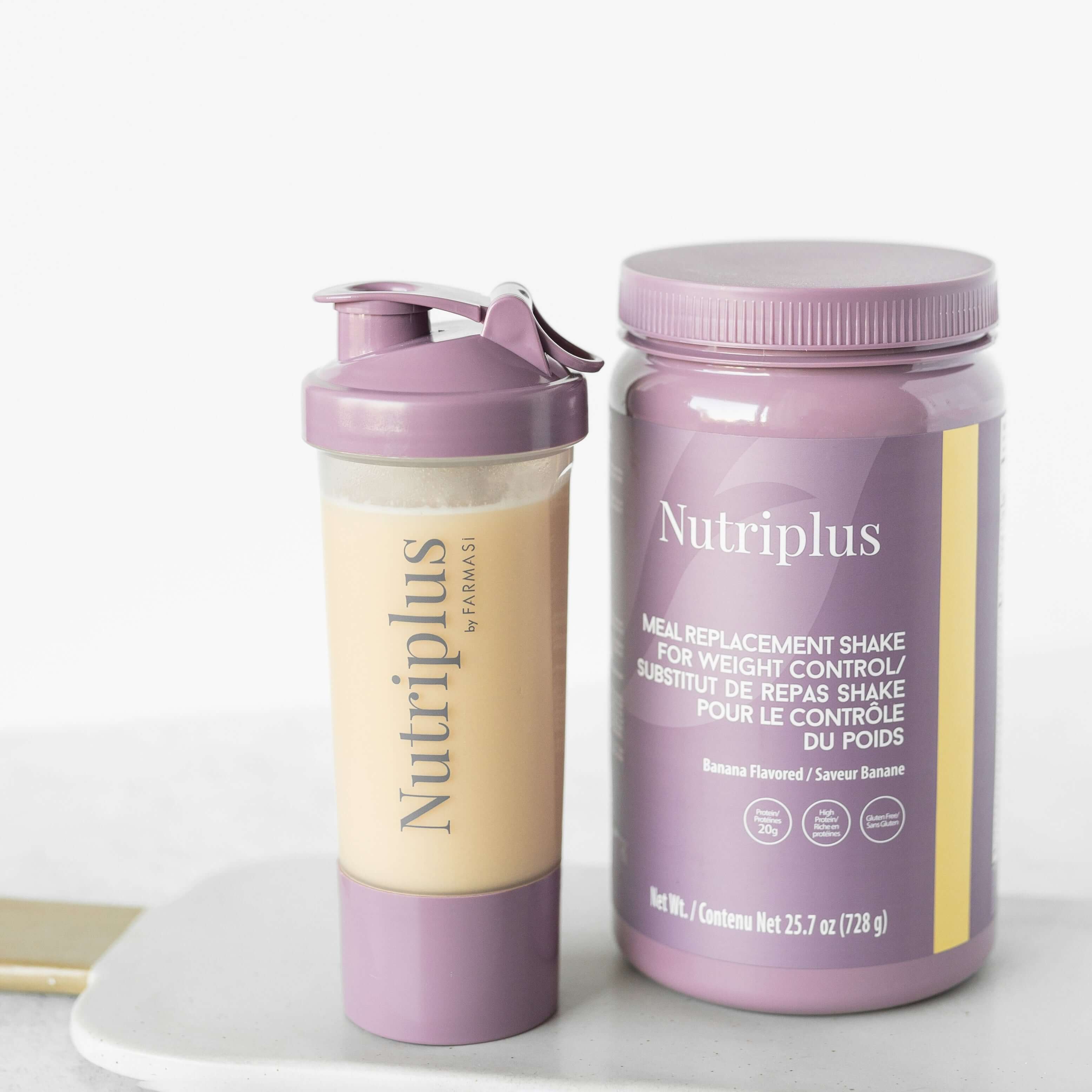 Nutriplus Shake-Vanilla en frasco con batidor de nutrición, fórmula de sustituto de comida para control de peso.